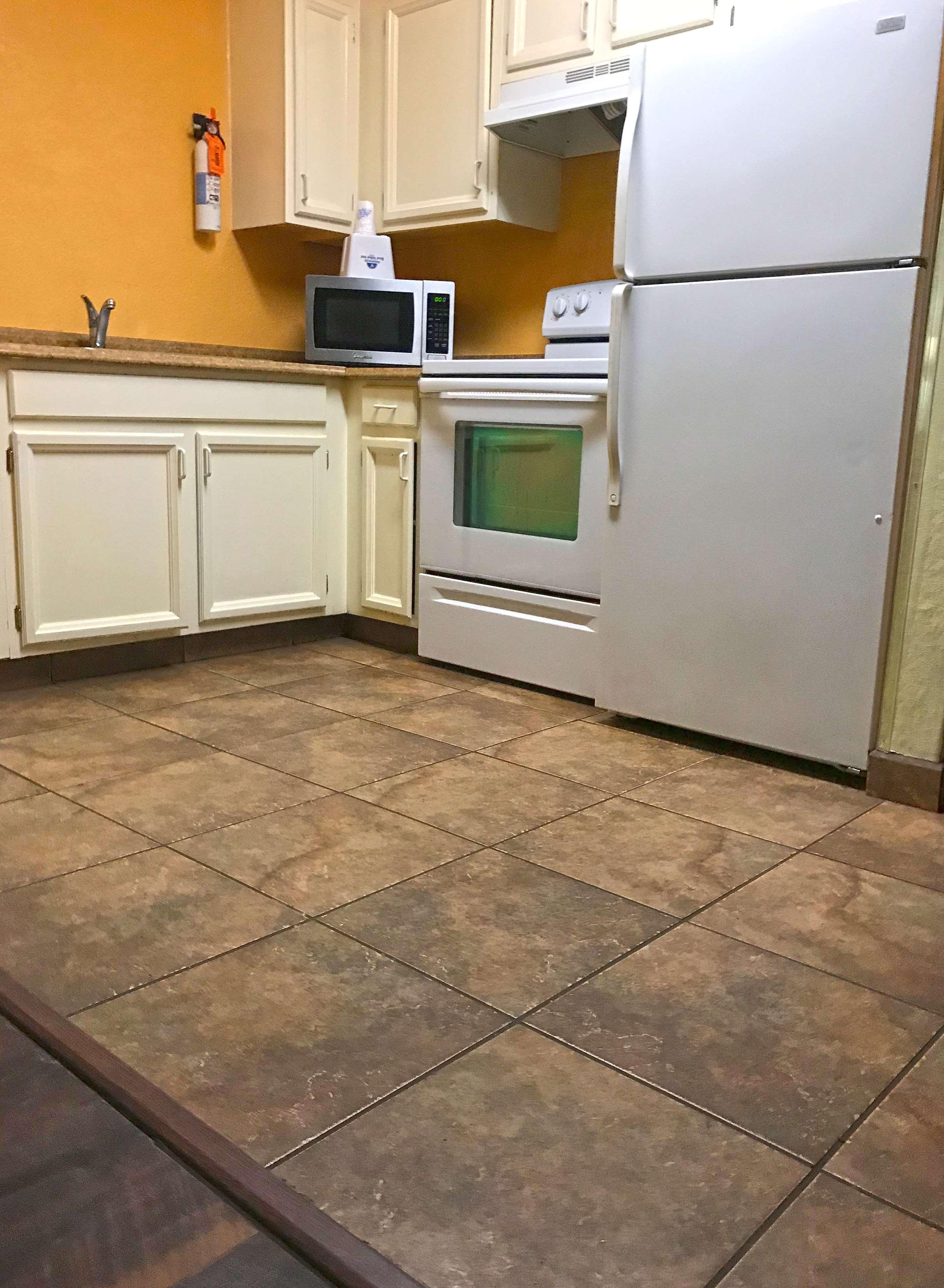 Americas Best Value Inn&Suites Anchorage Airport Extérieur photo